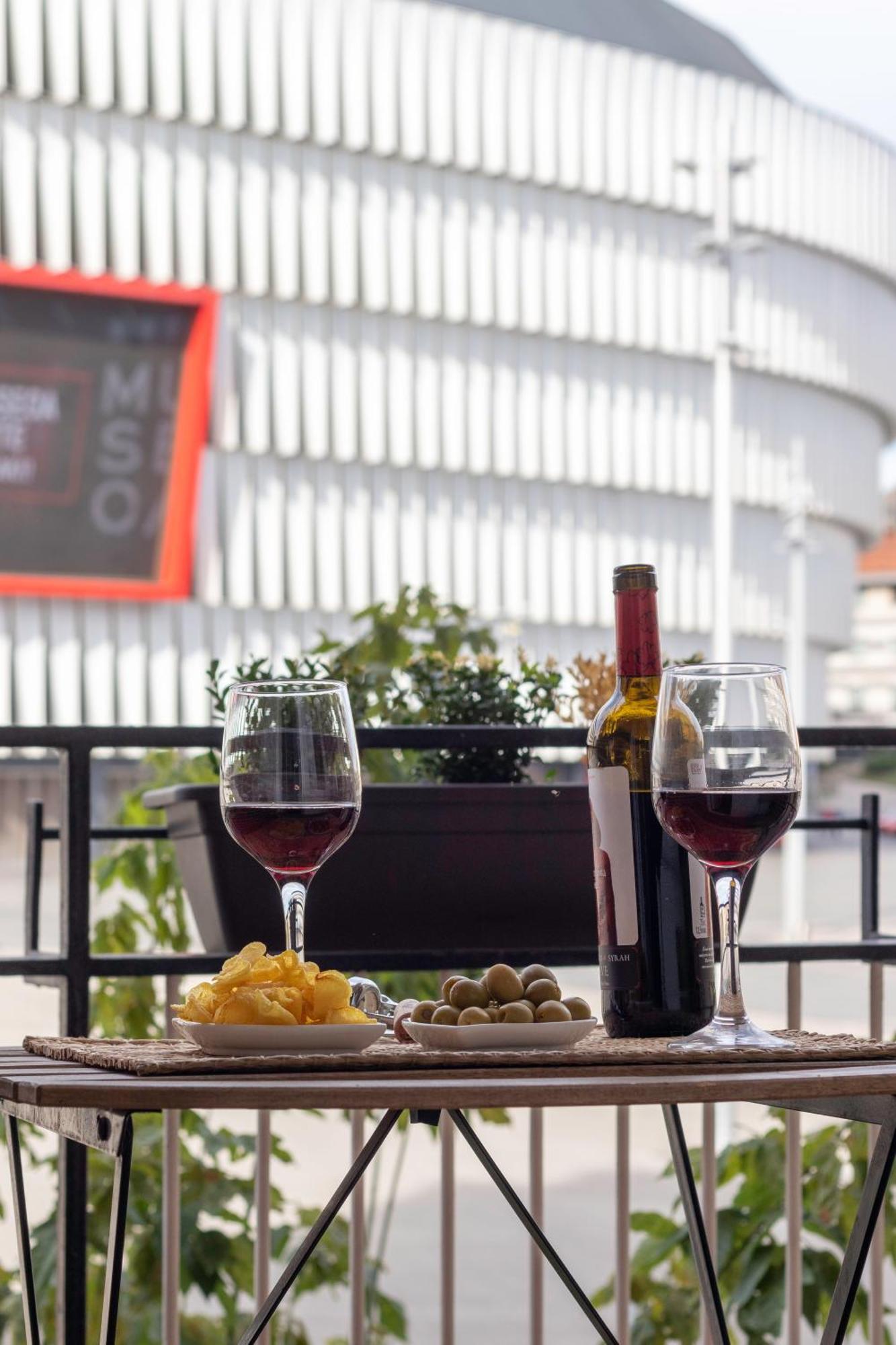 San Mames Apartment - Free Parking Bilbao Luaran gambar