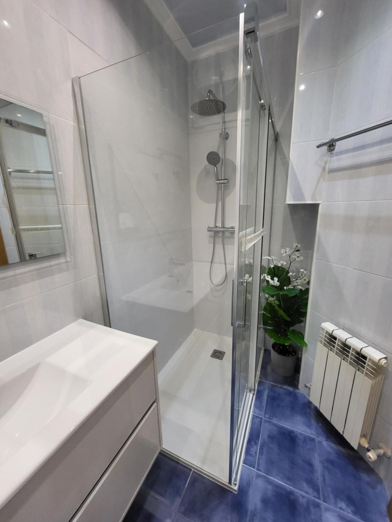 San Mames Apartment - Free Parking Bilbao Luaran gambar